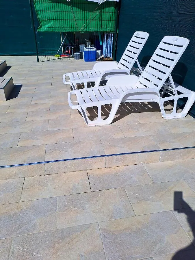 Maison Charmante A Petit-Bourg Avec Piscine Partagee Guadalupa