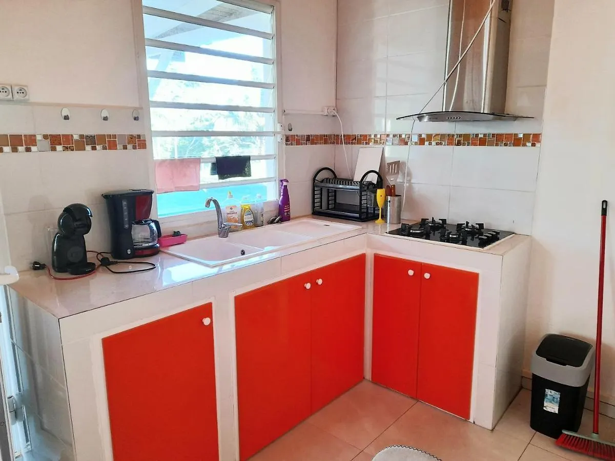 Maison Charmante A Petit-Bourg Avec Piscine Partagee 0*,  Guadeloupe
