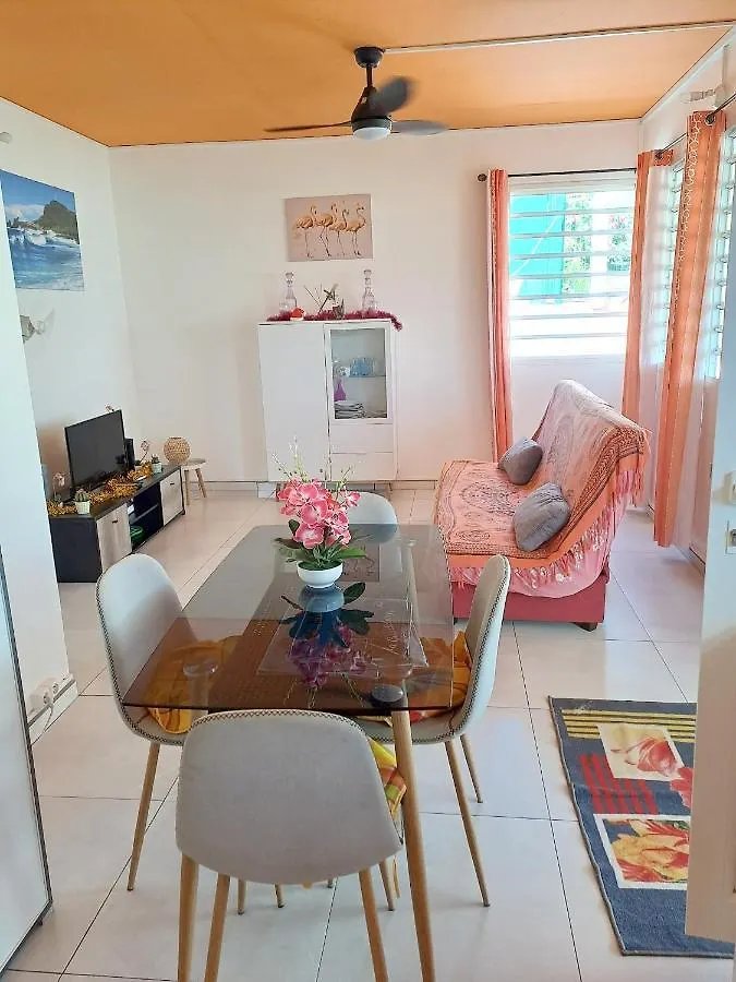 Maison Charmante A Petit-Bourg Avec Piscine Partagee 0*,