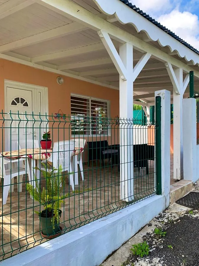Maison Charmante A Petit-Bourg Avec Piscine Partagee 0*,  Guadeloupe