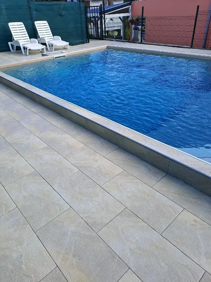 Maison Charmante A Petit-Bourg Avec Piscine Partagee 0*,  Guadeloupe